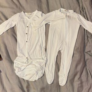 Kyte baby bundler gown and zippered footie in cloud